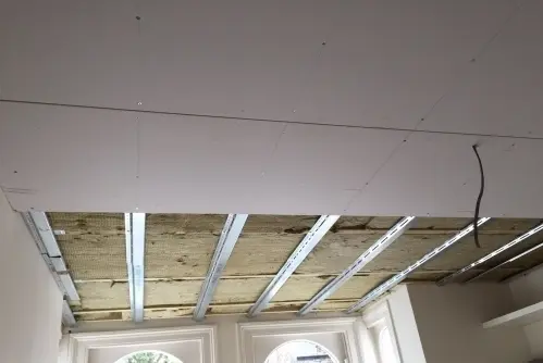 soundproof a ceiling using mineral wool insulation and drywall